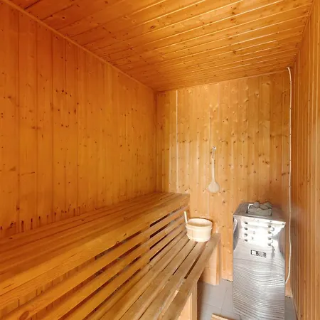 Schneider Апартаменты *